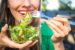 Comer Ensalada